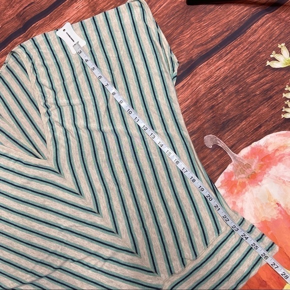 𝅺MAX Studio Striped Dolman Sleeve Top Medium - Picture 5 of 7